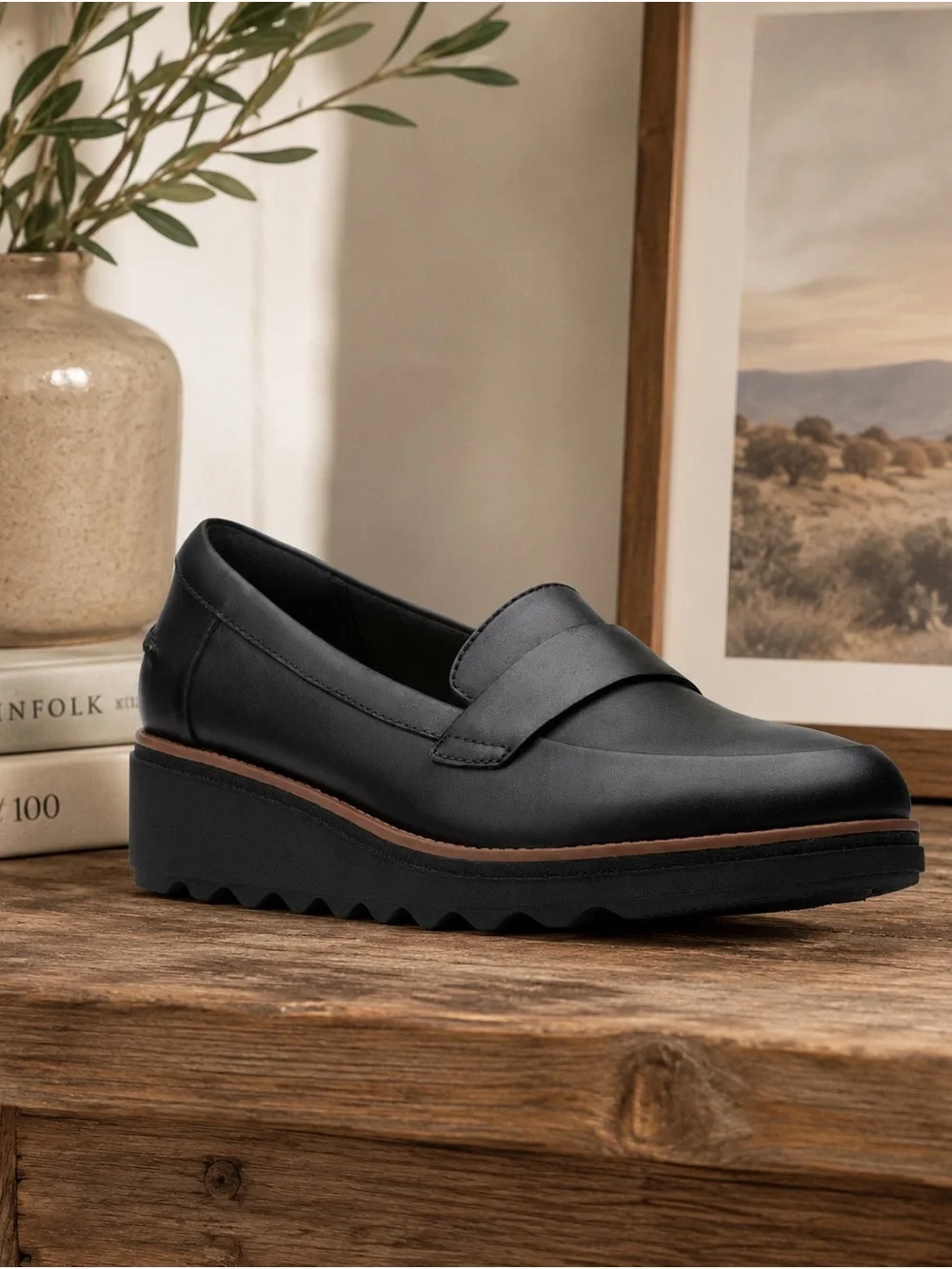 Clarks Sharon Gracie Black Faux Leather Slip On Platform Penny Loafers Size 10.5